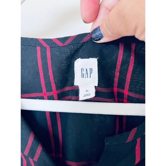 GAP Cascade Ruffle Plaid Top - Picture 6 of 6
